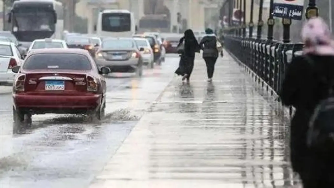طقس الخميس: أمطار رعدية ورياح قوية تضرب عدة مناطق وفق تحذيرات الأرصاد